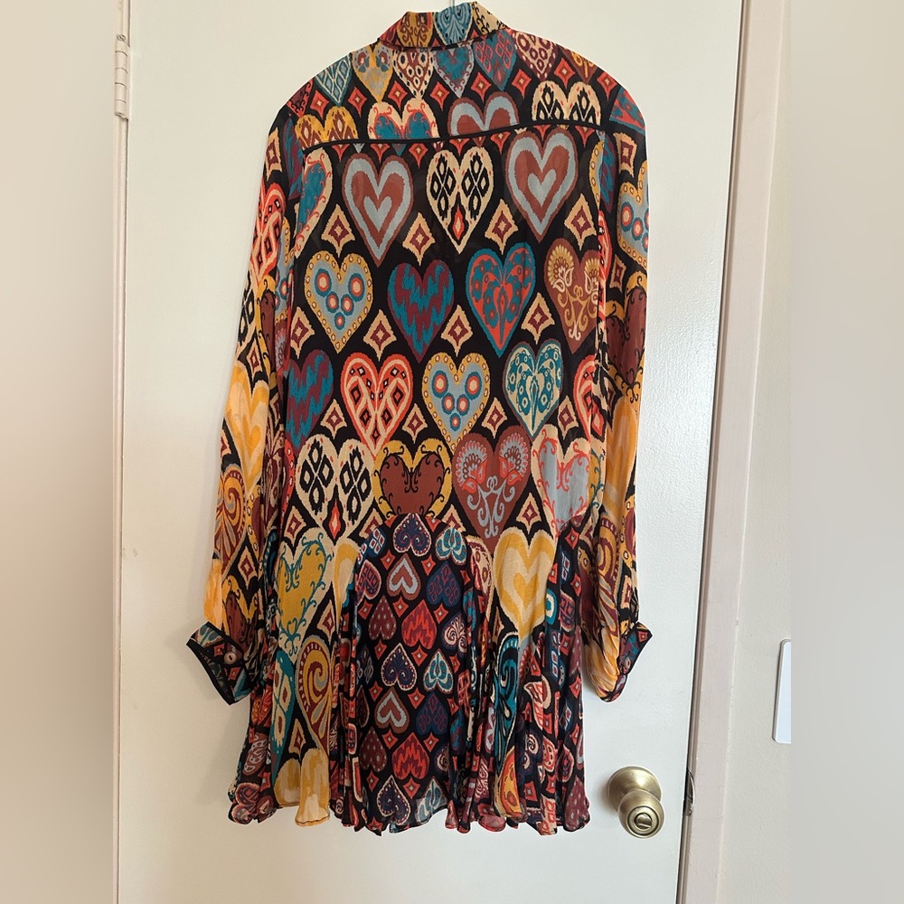 💗ROMANTIC FARM Rio Multicolor Heart-Print Long Sleeve Pleated Shift Dress - Picture 2 of 6